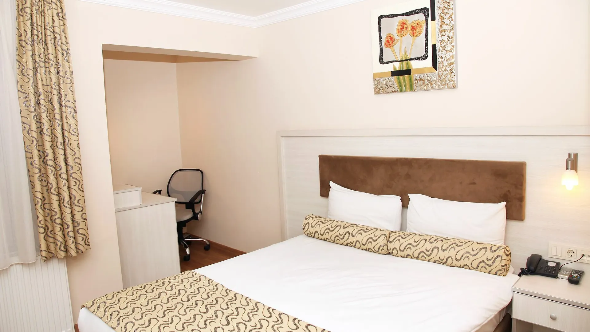 Grand Zeybek Hotel İzmir